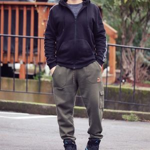 Meet your Posher, Adil